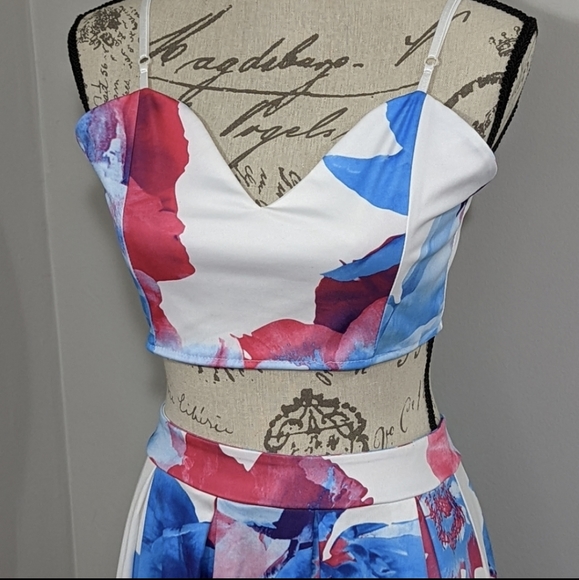 Two Piece Floral Crop Top & Skirt Summer Set Miami Hot! Cruise Outfit! - Picture 2 of 7